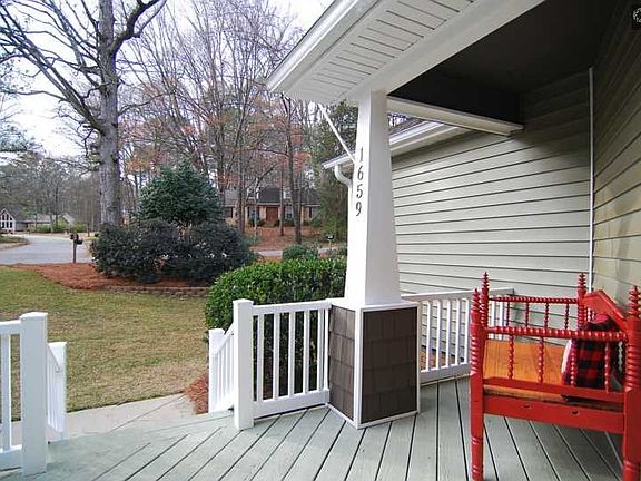 4th image of 1659 Willow Creek Dr