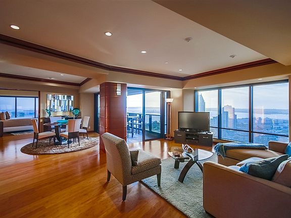 4th image of 100 Harbor Dr Unit 3104
