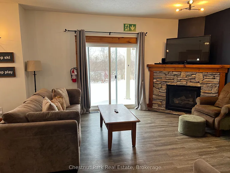 170 Snowbridge Way #123 — Photo 5