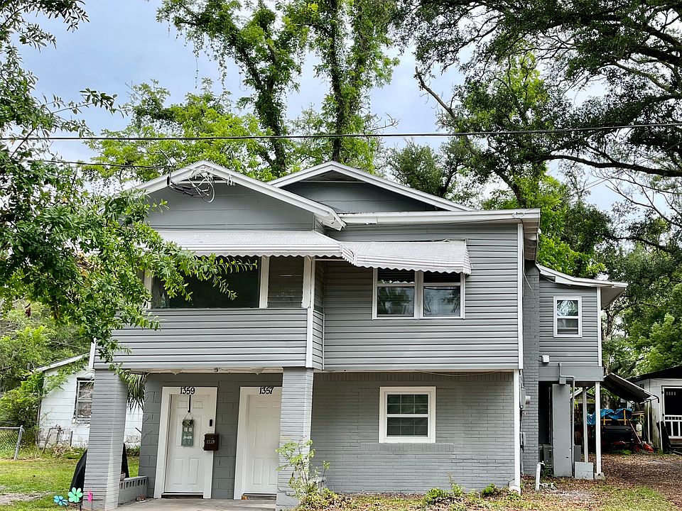 FIRST FLOOR DUPLEX