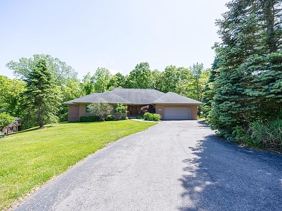 3rd image of 1527 Newport Creek Dr