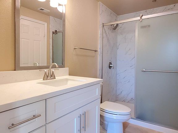 5th image of 3820 Elijah Ct Unit 231