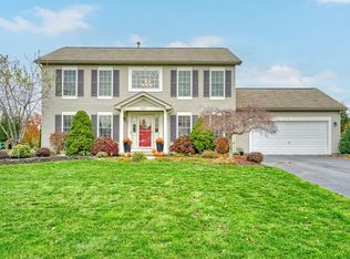 1027 Pondbrook Point, Webster, NY 14580