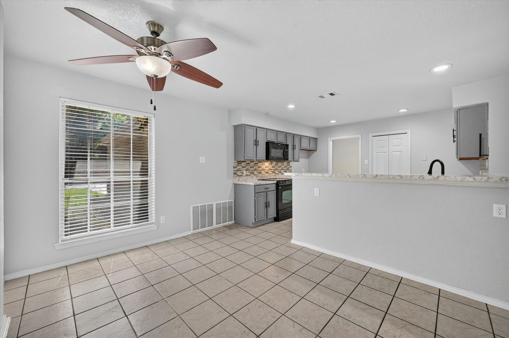 7405 Emerywood Ln, Fort Worth, TX - View 6