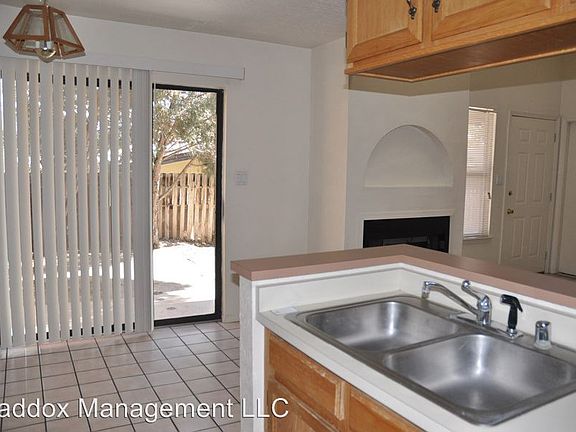 3rd image of 3021 Cutler Ave NE