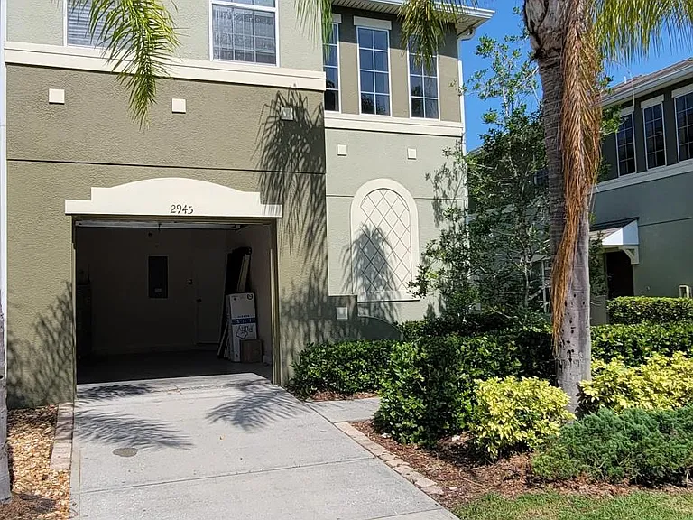 2945 Willowleaf Ln — Photo 3