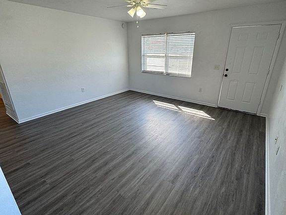 3rd image of 1711 NE 70th St