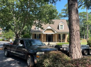 1035 Marina Cove Ct, Greensboro, GA 30642