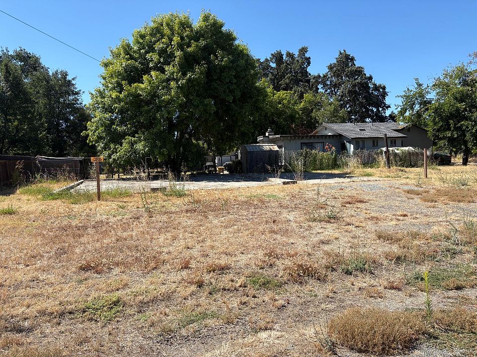 2nd image of 3146 7th St