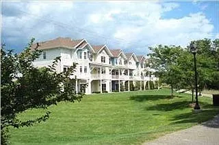 108 Mill Pond Dr photo 1