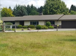 16888 S Cliff View Dr, Oregon City, OR 97045