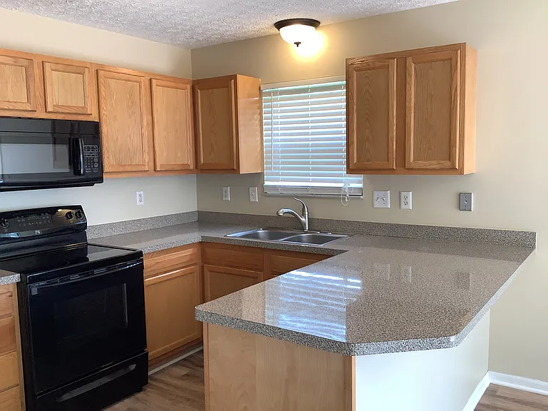 492 Candleglow Rd — Photo 2