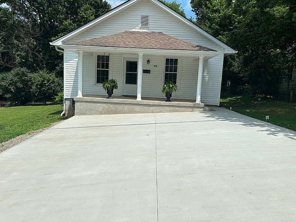 1st image of 404 McCreary Ave