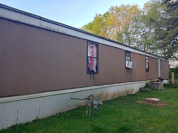 3rd image of 1131 Ashwood Dr