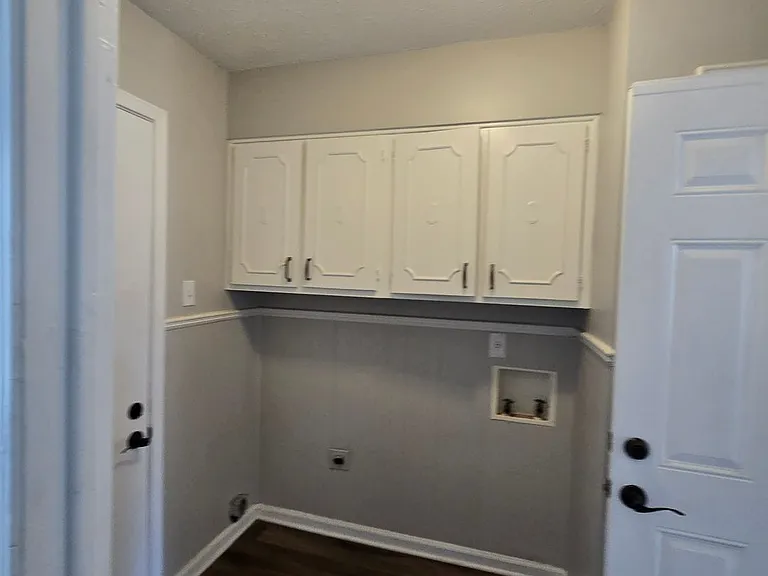 8743 Greenbrook Pkwy — Photo 17