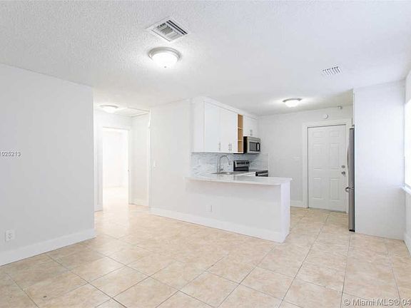 5th image of 4652 Myla Ln #0