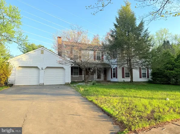 4 Cedar Ct, Princeton Junction, NJ 08550