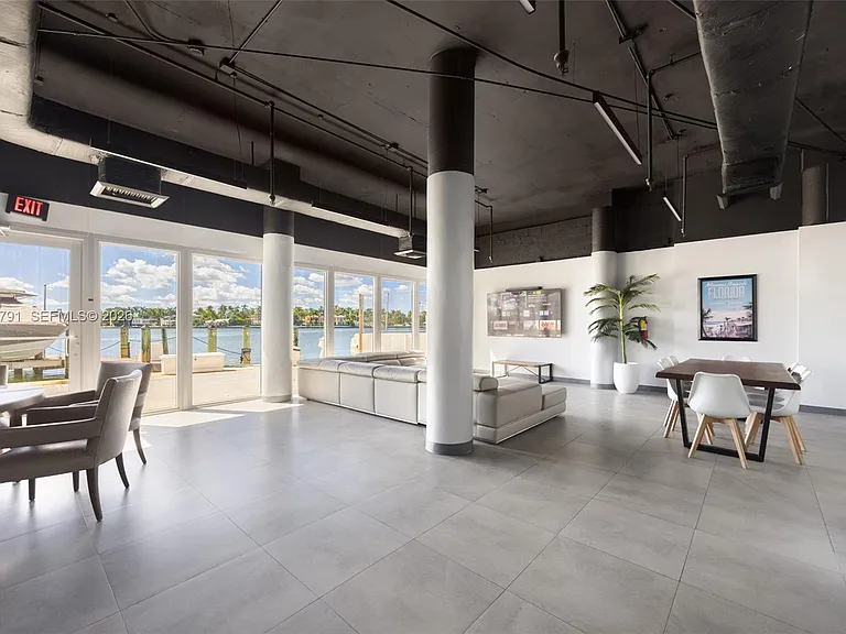 900 Bay Dr #1005 — Photo 25