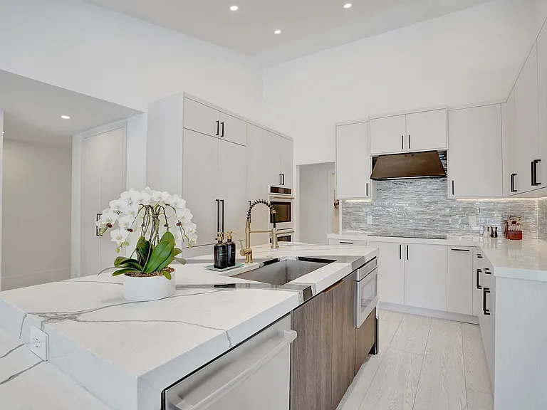 4130 Georges Way — Photo 56