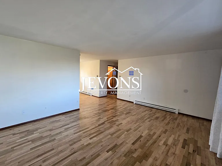 1418 Cornell Ave — Photo 6