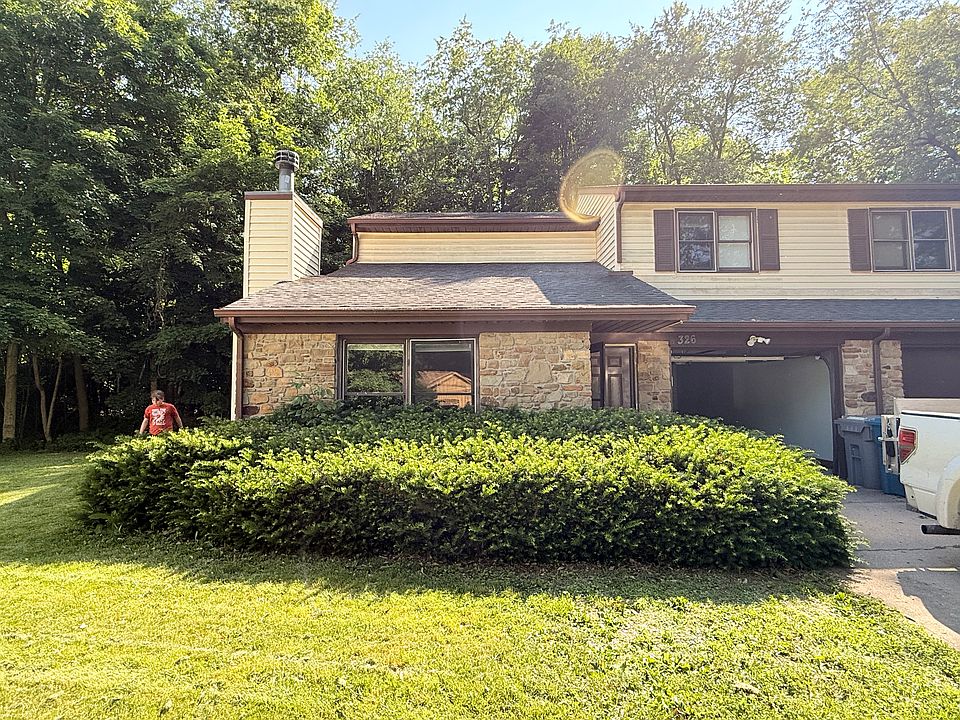 1st image of 326 Beechwood Ct