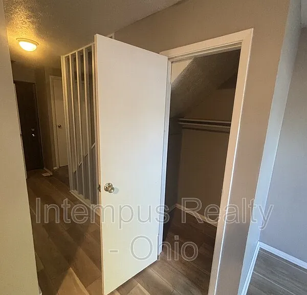 10 King Arthur Ct — Photo 13
