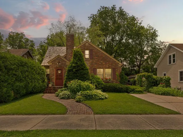 825 5th Ave SW, Faribault, MN 55021