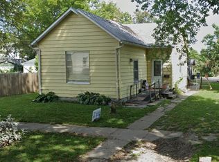 1408 S 12th St, Burlington, IA 52601