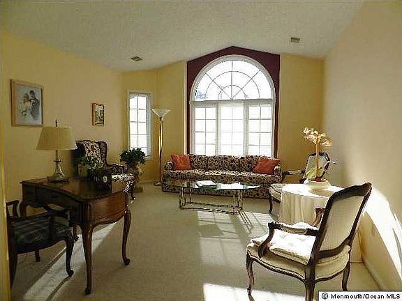 4th image of 1714 Lacebark Ct