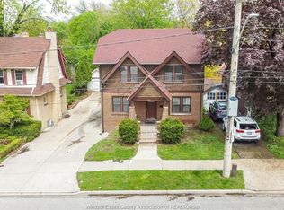 384 Detroit St, Windsor, ON N9C 2P5