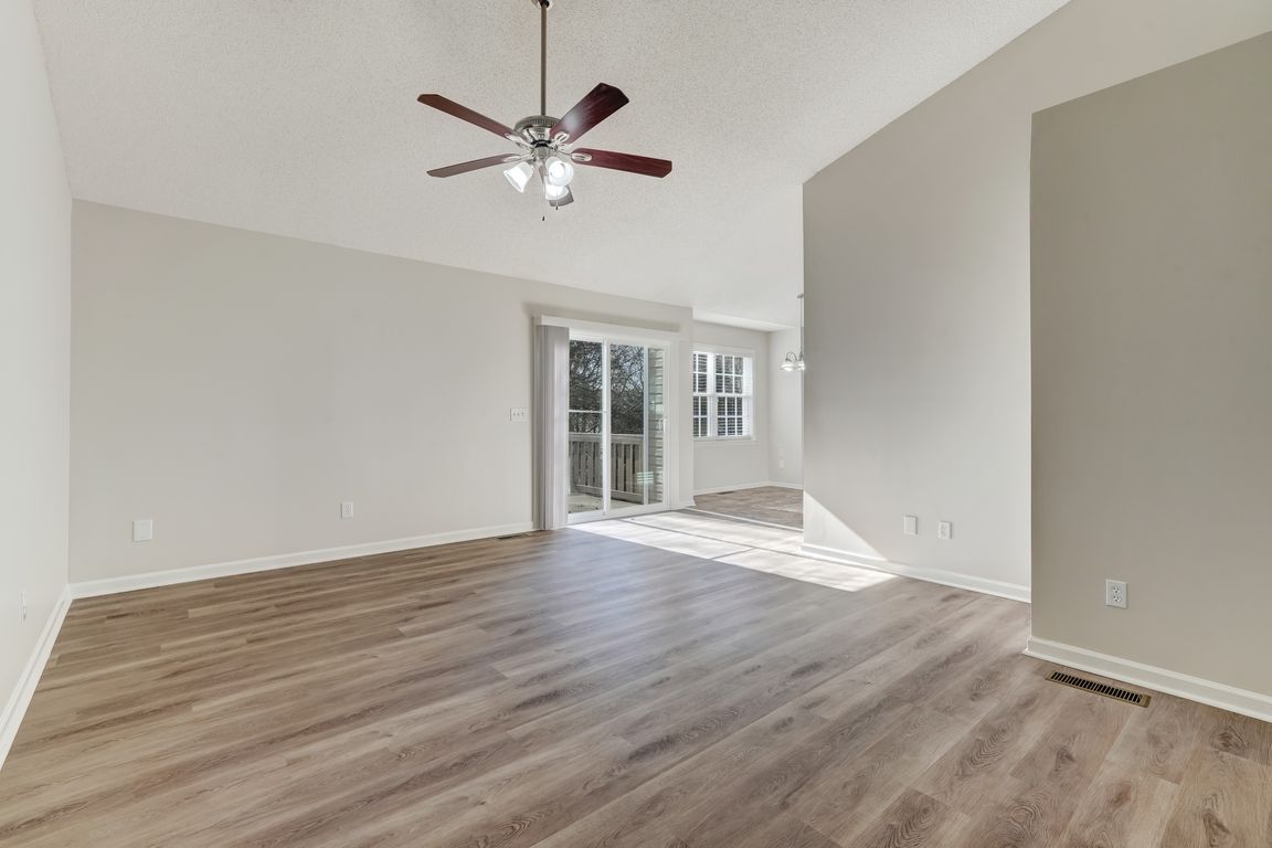 next background image