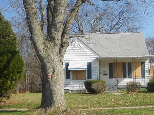1st image of 2058 Argyle Dr