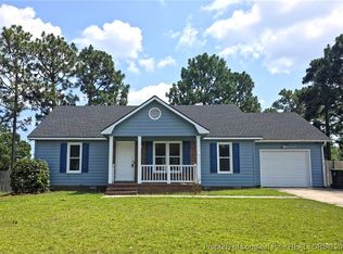 242 Eppingdale Dr, Spring Lake, NC 28390