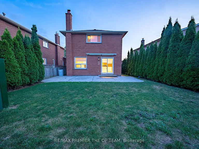 79 Governor Cres — Photo 25