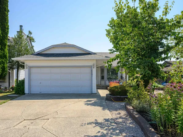 23043 Olund Cres, Maple Ridge, BC V2X 0E8