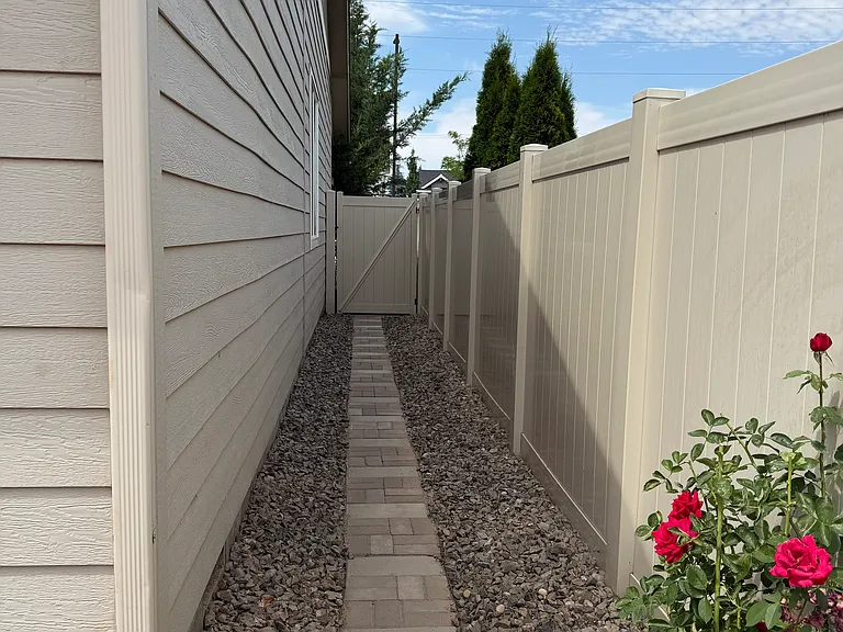 5493 W Los Flores St — Photo 23