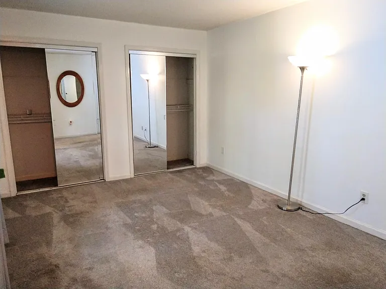 400 Hillstone Dr — Photo 12