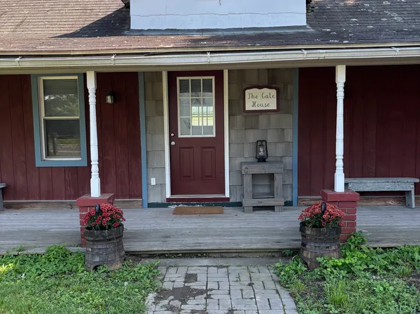 2274 Us Route 9, Hudson, NY
