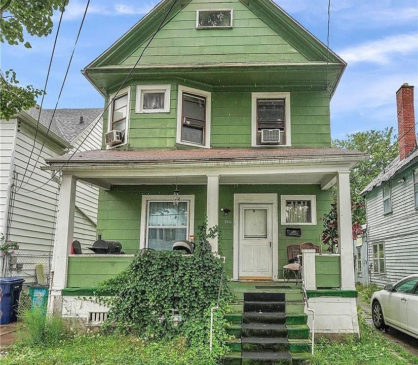 1st image of 340 Gold St