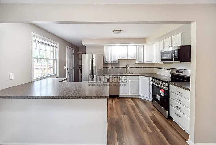 1712 Arley Dr — Photo 10
