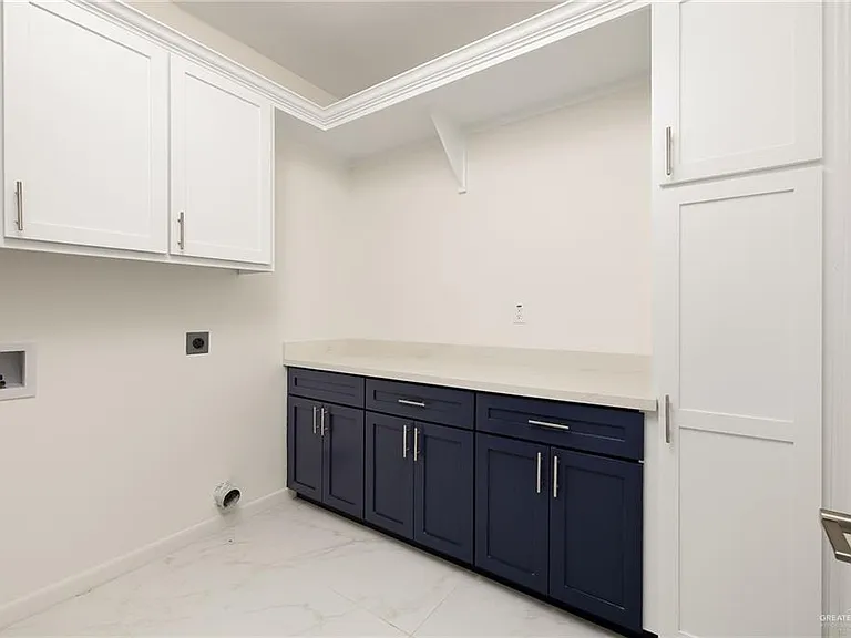 1604 Diplomat Dr — Photo 18