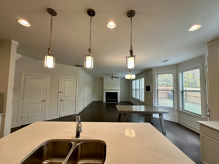 987 Halletts Peak Pl — Photo 33