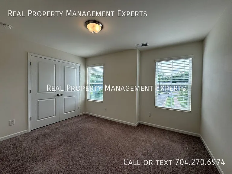 3227 Selwyn Landing Dr — Photo 9