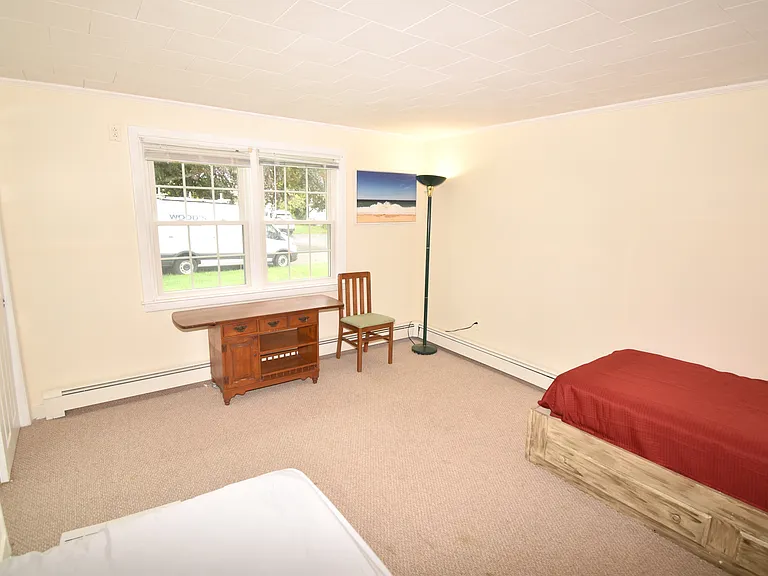 64 Hemlock Ave — Photo 22