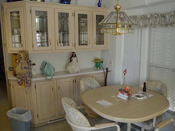 3rd image of 216 E Saguaro Dr
