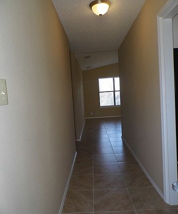 3rd image of 5626 Wood Oak St