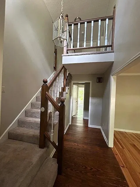 4 bed, 2308 sqft, $1,725 — Photo 3