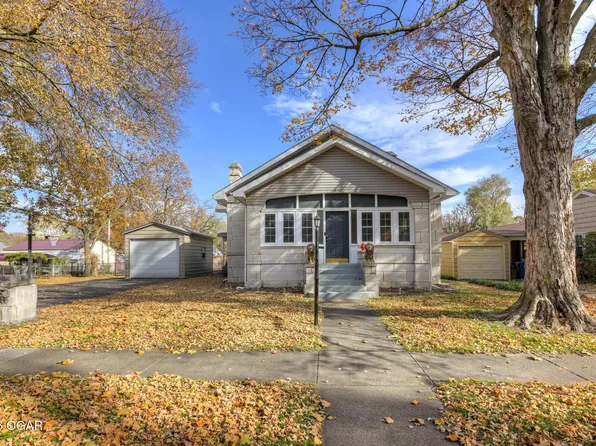 1830 S Maple St, Carthage, MO 64836