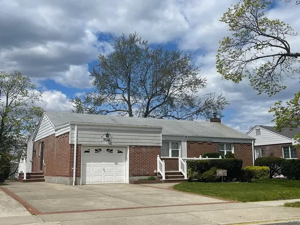 50 Buffalo Street, Elmont, NY 11003