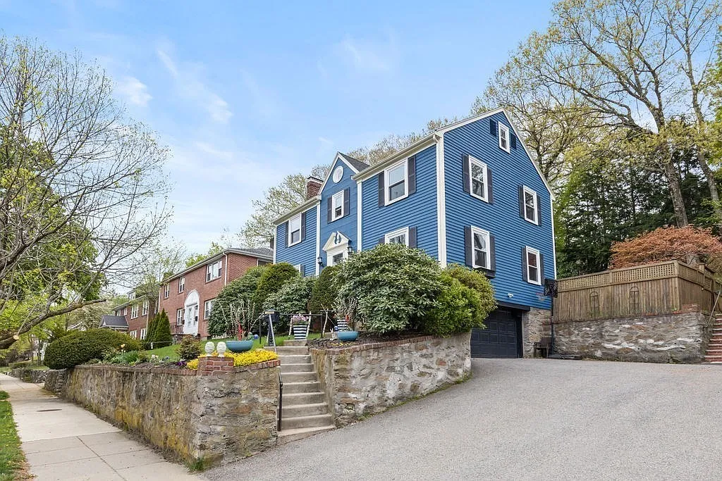 Building Photo - 542 Commonwealth Ave #542